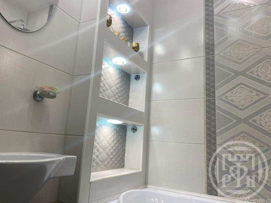 Продажа 2-комн квартиры на вторичном рынке Кузьмоловский пос., Придорожная ул. ,  д. 1,  к. 4