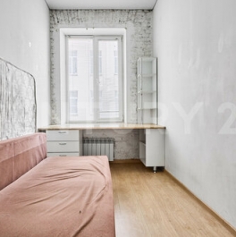 Продажа 1-комн квартиры на вторичном рынке ул Адмирала Трибуца,  д. 8