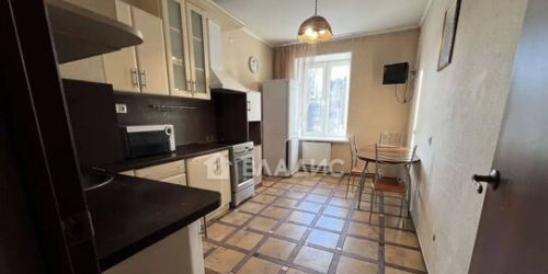 2-комн квартира Новаторов б-р,  д. 67,  к. 2