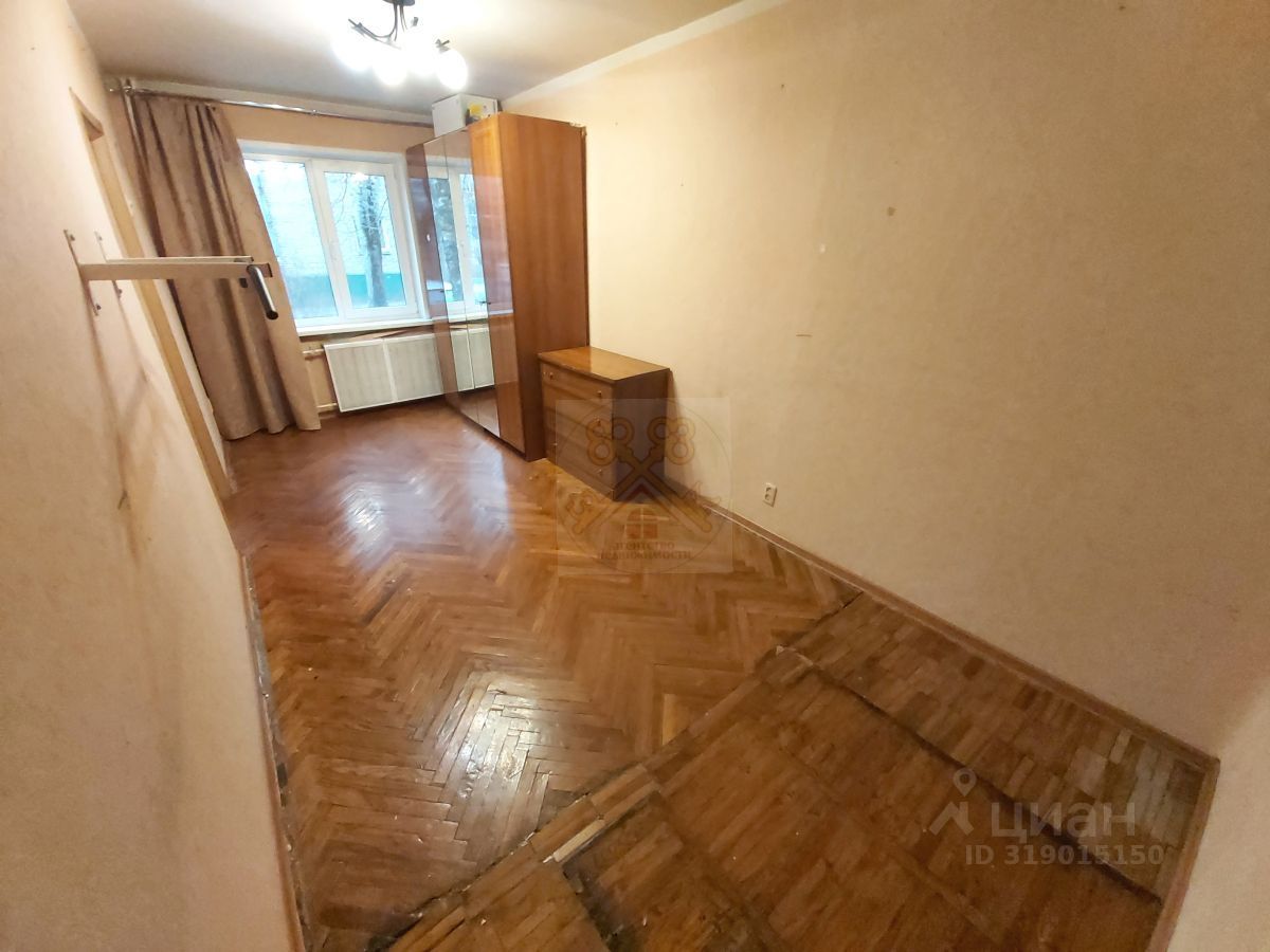 Продажа 2-комн квартиры на вторичном рынке Малаховка пгт, шоссе Быковское, 2