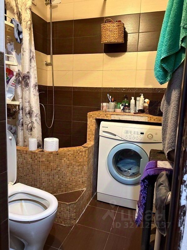 Продажа 2-комн квартиры на вторичном рынке Караваевская улица, 33К5