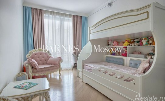 Продажа 3-комн квартиры на вторичном рынке Спортивная улица,  д. 2