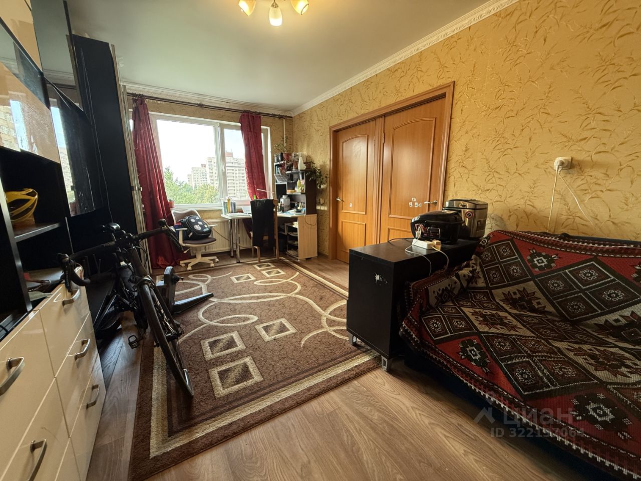 Продажа 3-комн квартиры на вторичном рынке Аэродромная улица, 11к3