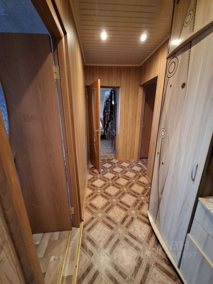 Продажа 3-комн квартиры на вторичном рынке пос. Елизаветино, площадь Дружбы, 14