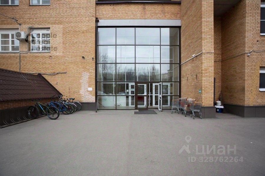 Продажа 5-комн квартиры на вторичном рынке Ломоносовский проспект, 7К5