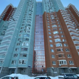 Продажа 1-комн квартиры на вторичном рынке улица Вертолётчиков,  д. 13