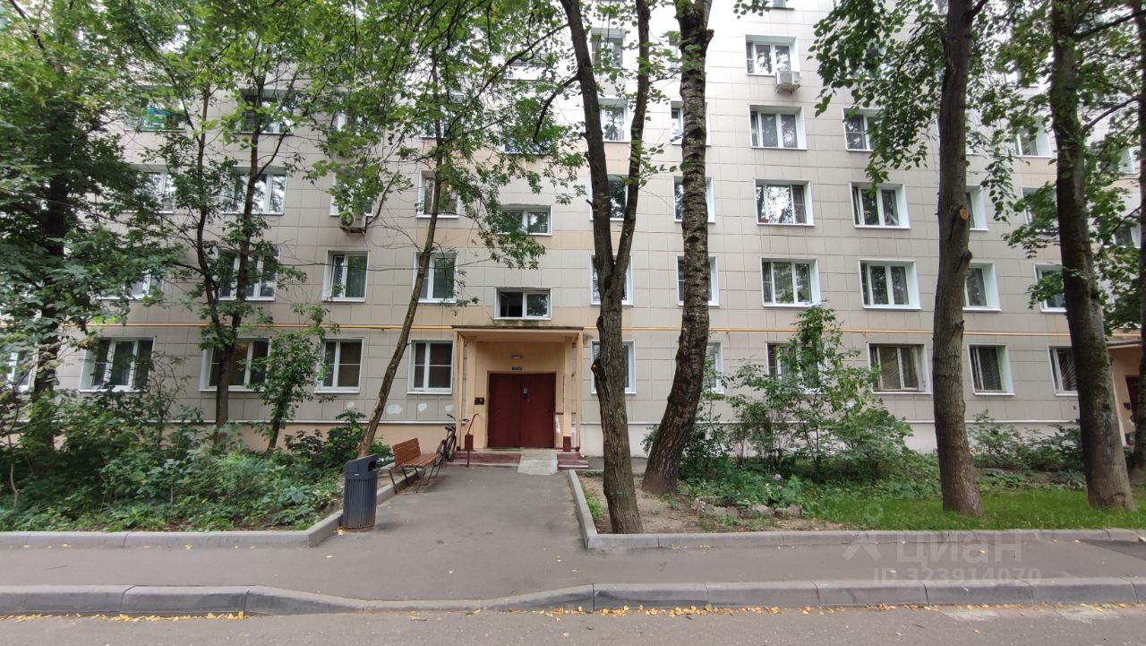 Продажа 3-комн квартиры на вторичном рынке Планерная улица, 5К4