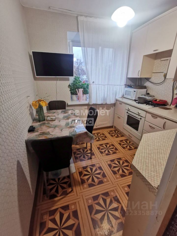 Продажа 2-комн квартиры на вторичном рынке Щелково, улица Зубеева, 9