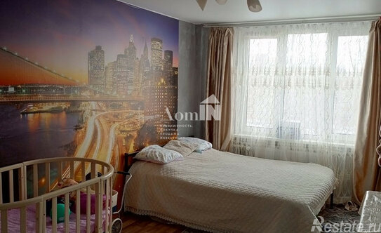 Продажа 2-комн квартиры на вторичном рынке Александровской фермы пр-кт,  д. 7