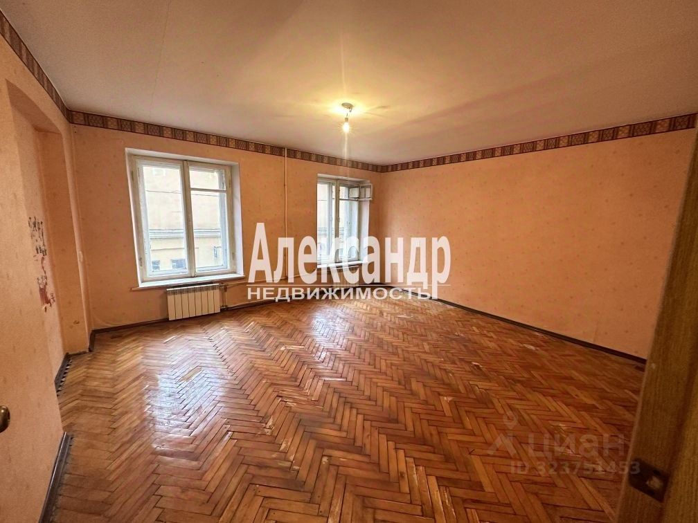Продажа 3-комн квартиры на вторичном рынке переулок Бринько, 4