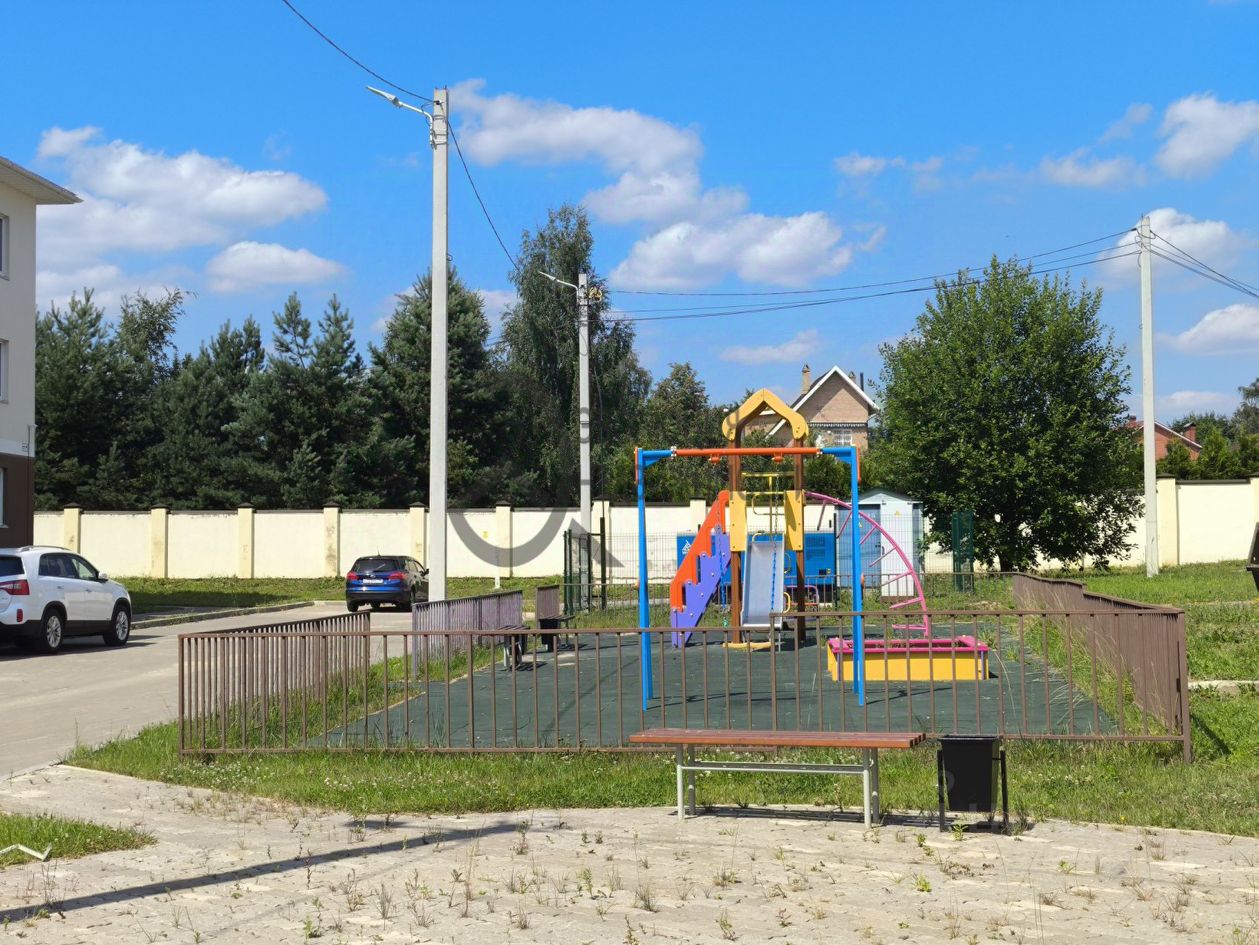 Продажа 1-комн квартиры на вторичном рынке д. Селиваниха, улица Садовая, 63