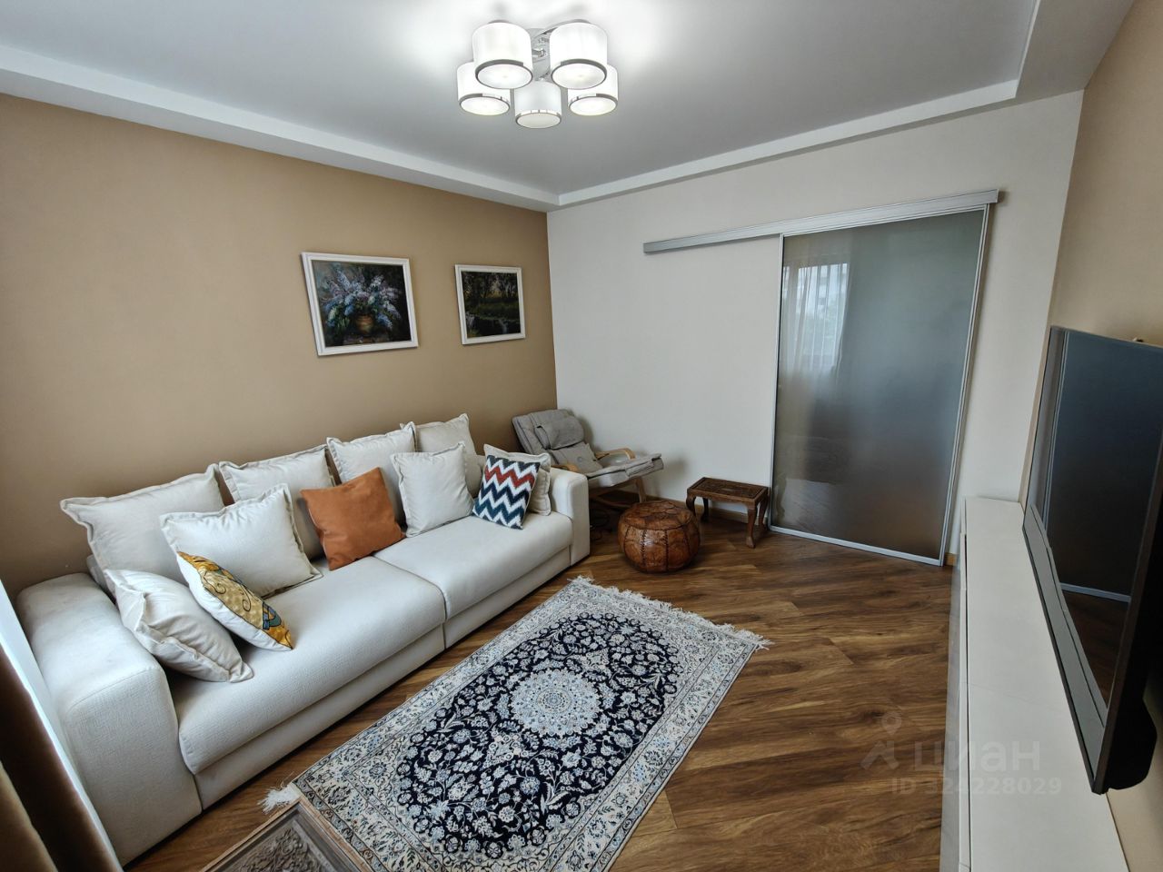 Продажа 2-комн квартиры на вторичном рынке Абрамцевская улица, 7