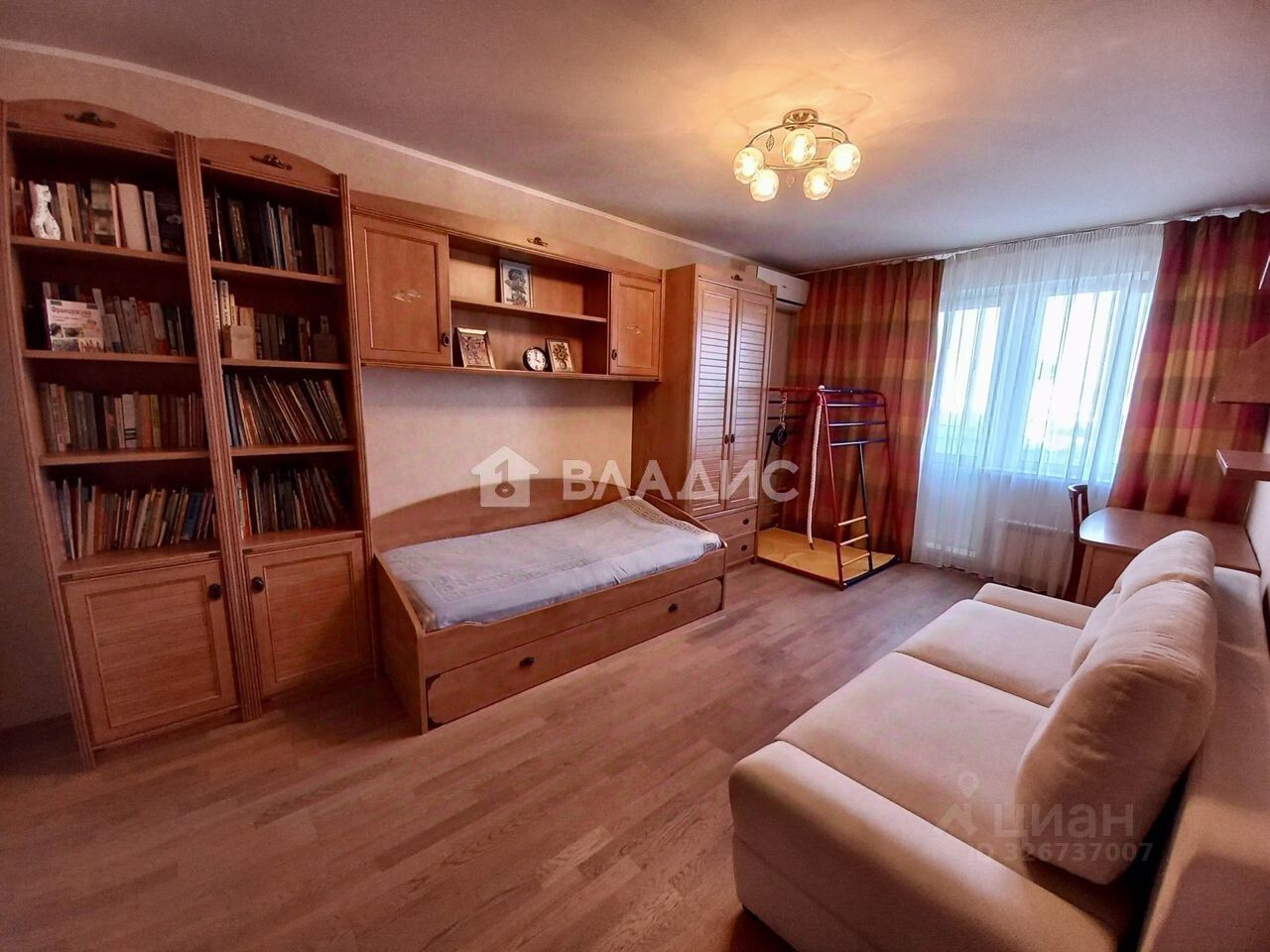 Продажа 2-комн квартиры на вторичном рынке Перекопская улица, 34