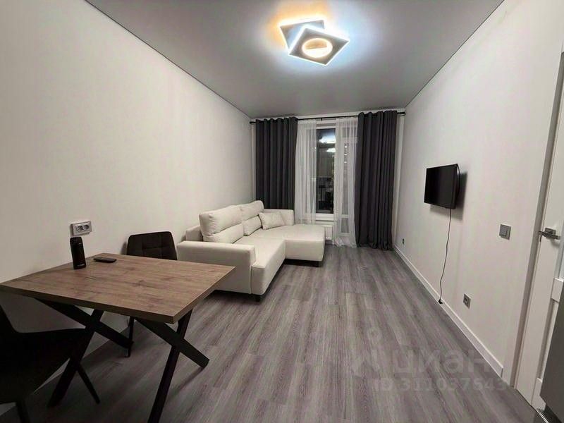 Аренда 2-комн квартиры на вторичном рынке Дальневосточный проспект, 19к1