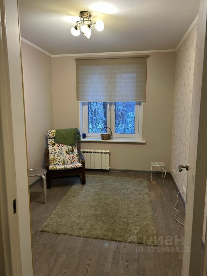 Продажа 3-комн квартиры на вторичном рынке Черноморский бульвар, 4