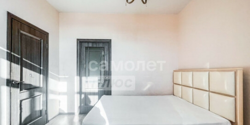 3-комн квартира ул Адмирала Лазарева,  д. 63,  к. 3
