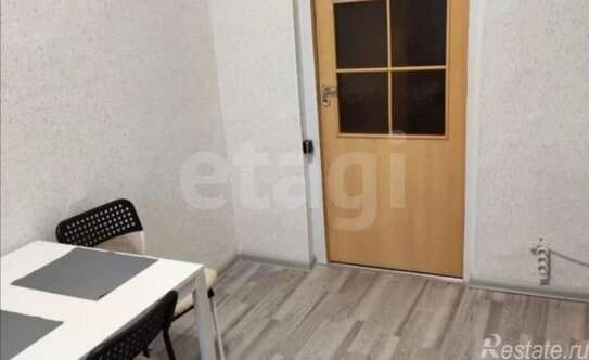 Продажа 2-комн квартиры на вторичном рынке Днепропетровская улица,  д. 63