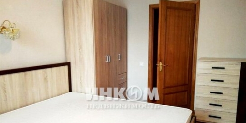 3-комн квартира улица Маршала Малиновского,  д. 8