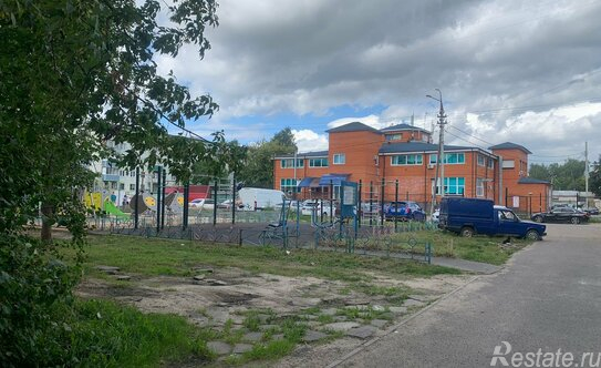 Продажа 2-комн квартиры на вторичном рынке Серпухов, площадь Ленина,  д. 4