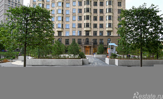 Продажа 3-комн квартиры на вторичном рынке улица Маршала Новикова