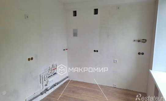 Продажа 2-комн квартиры на вторичном рынке Новоизмайловский проспект,  д. 81