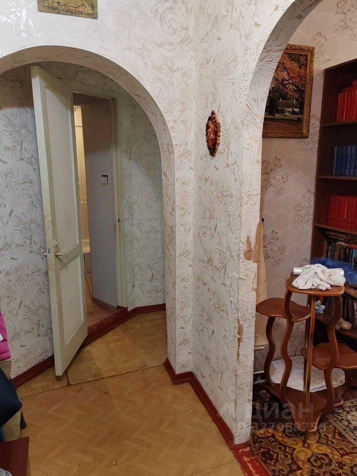 Продажа 2-комн квартиры на вторичном рынке Выборг г, Кленовая ул,  д. 10