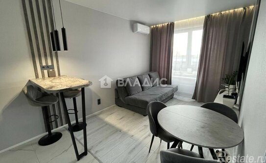 Продажа 3-комн квартиры на вторичном рынке ул Уточкина,  д. 5,  к. 1