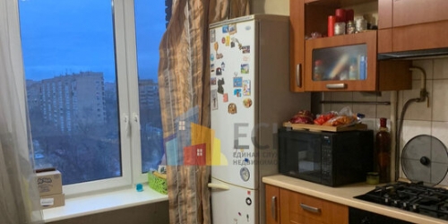 2-комн квартира улица Серёгина,  д. 3