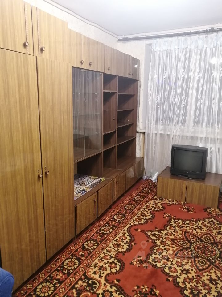 Аренда 1-комн квартиры на вторичном рынке Кронштадт, улица Гусева, 5