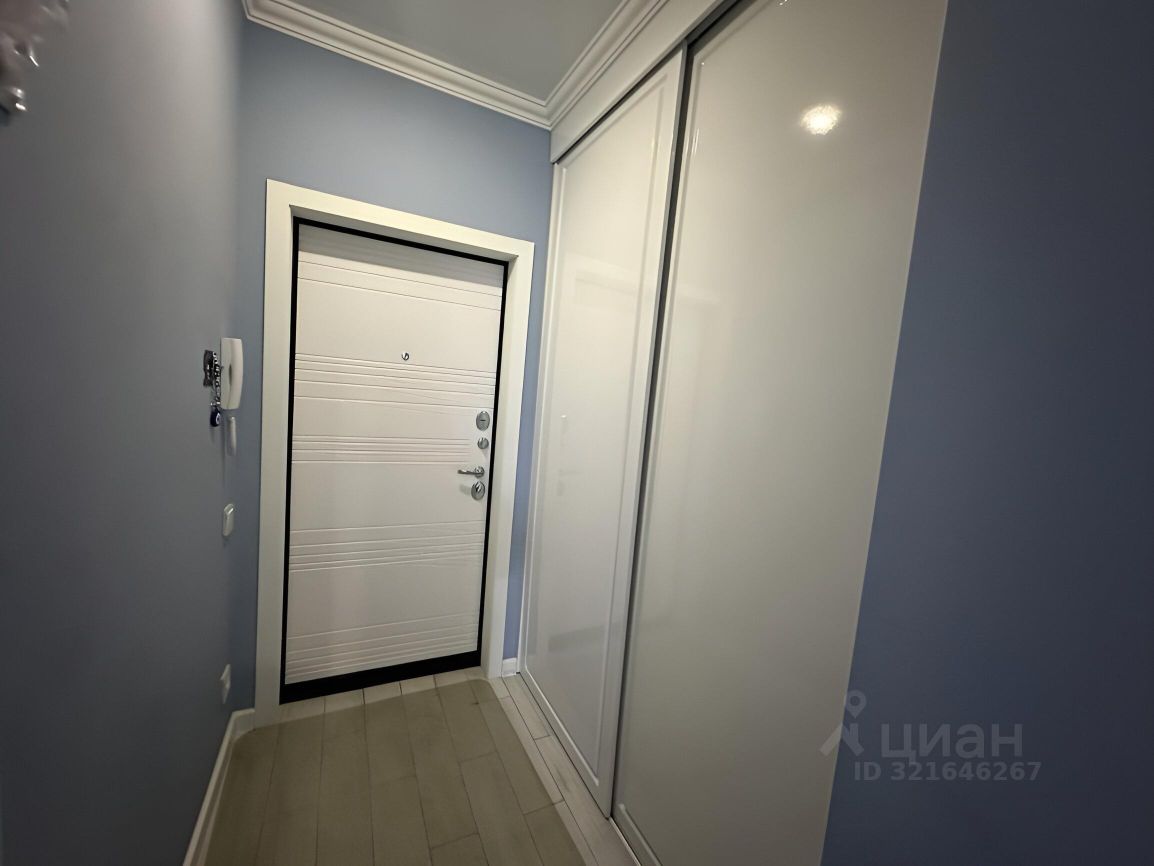 Продажа 3-комн квартиры на вторичном рынке Велтон Парк Новая Сходня мкр, д. Подолино, улица Беговая,  д. 12