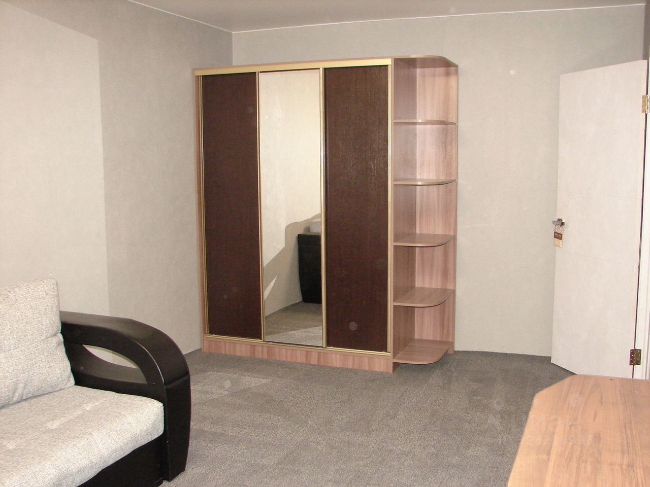 Продажа 2-комн квартиры на вторичном рынке Центральный мкр, улица Корнеева, 44