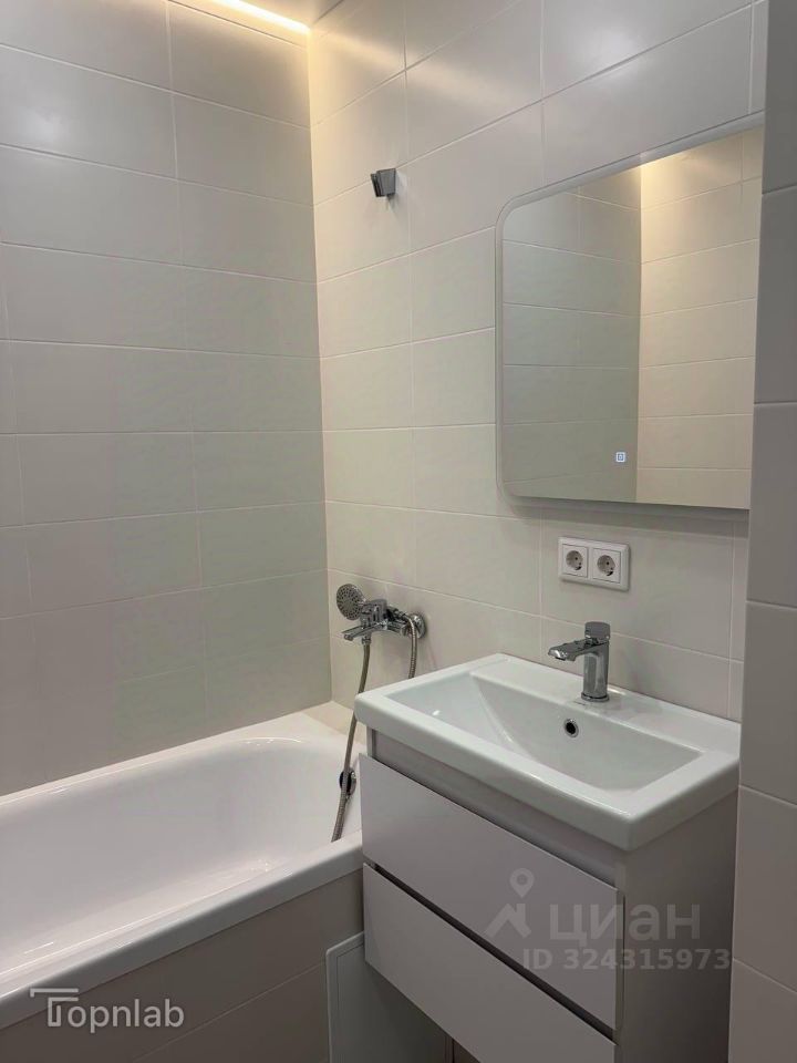 Продажа 1-комн квартиры на вторичном рынке Абрамцевская улица, 5