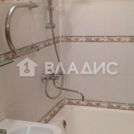 Продажа 1-комн квартиры на вторичном рынке ул Гурьянова,  д. 4,  к. 1