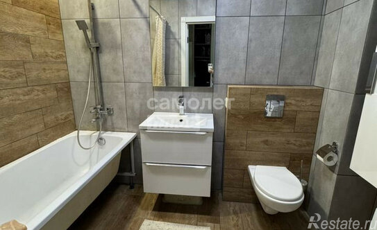 Продажа 2-комн квартиры на вторичном рынке Радиальная 6-я ул