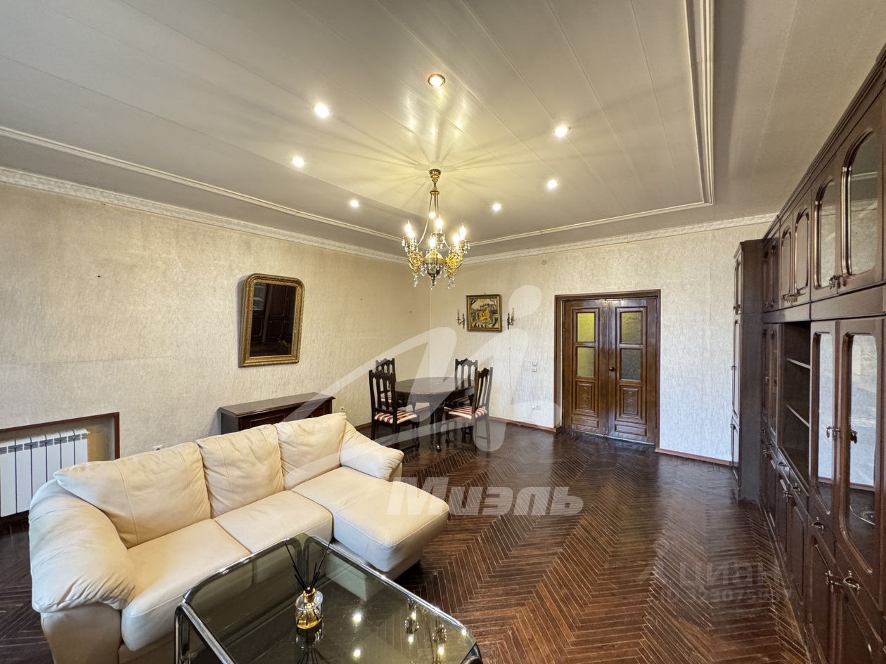 Продажа 3-комн квартиры на вторичном рынке Большая Филевская улица, 21к2