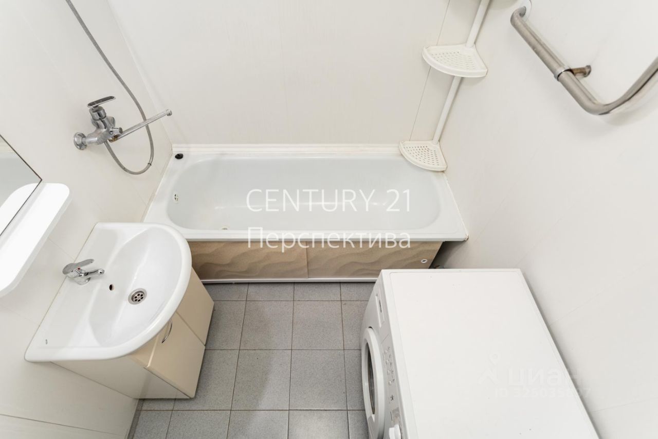 Продажа 1-комн квартиры на вторичном рынке Красная Горка мкр, Люберцы, проспект Гагарина, 24к1