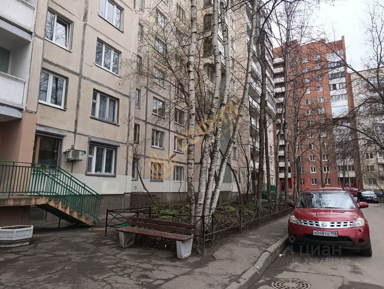 Продажа 2-комн квартиры на вторичном рынке проспект Наставников, 9К1