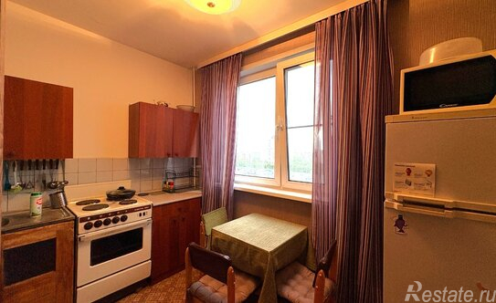 Продажа 4-комн квартиры на вторичном рынке Библиотечная улица,  д. 6