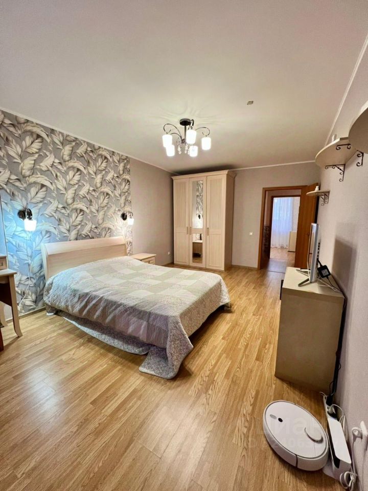 Продажа 3-комн квартиры на вторичном рынке Красное Село, улица Освобождения, 21