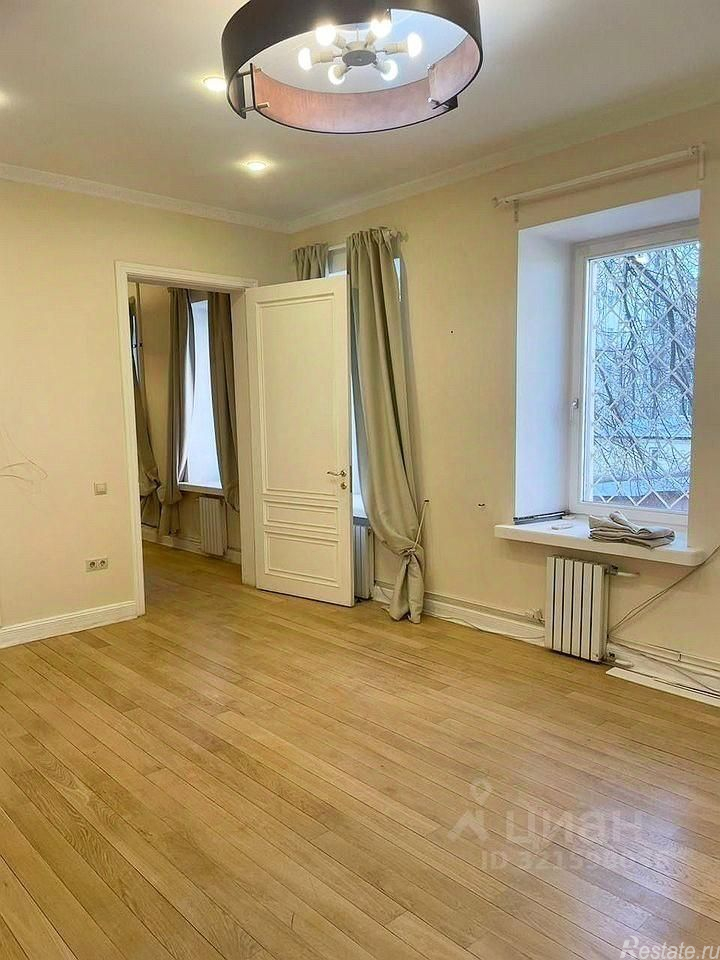 Аренда отдельного здания Шубинский пер,  д. 6,  к. 4