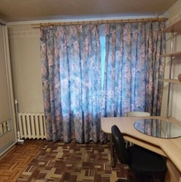 Продажа 3-комн квартиры на вторичном рынке Суворовская улица,  д. 3 к10