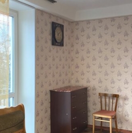 Продажа 1-комн квартиры на вторичном рынке Новоизмайловский проспект,  д. 27