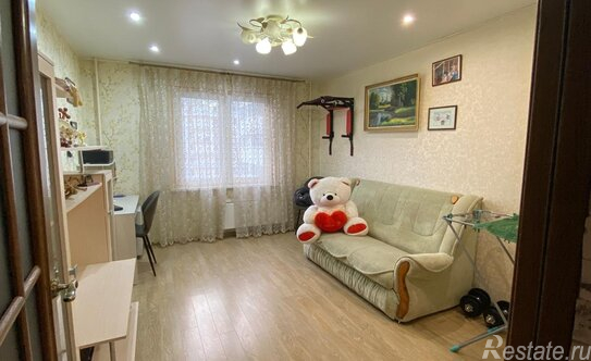 Продажа 3-комн квартиры на вторичном рынке Авиаторов мкр, Третьяка ул,  д. 7