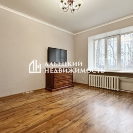 Продажа 3-комн квартиры на вторичном рынке улица Ефремова,  д. 22