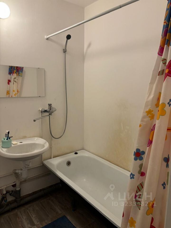 Продажа студии пос. Бугры, бульвар Воронцовский, 5к4