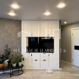 Продажа 3-комн квартиры на вторичном рынке Светлановский пр-кт,  д. 81/21