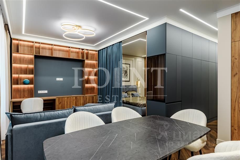 Продажа 2-комн квартиры на вторичном рынке улица Василисы Кожиной, 13