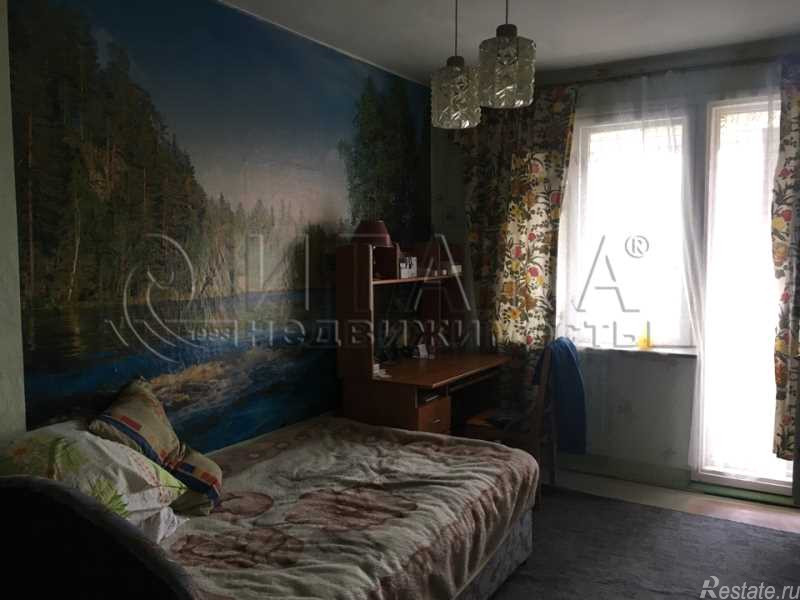 Продажа 3-комн квартиры на вторичном рынке Пушкин, Петербургское,  д. 9