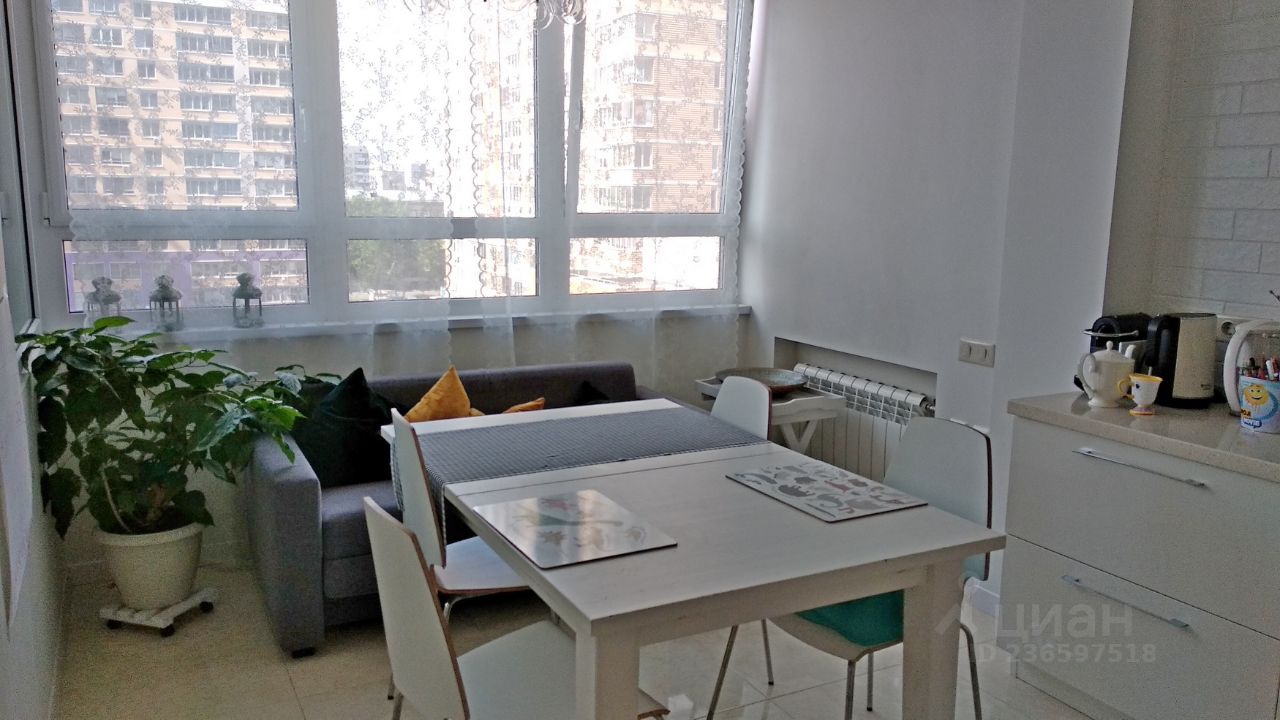 Аренда 3-комн квартиры на вторичном рынке улица Мельникова, 3к5