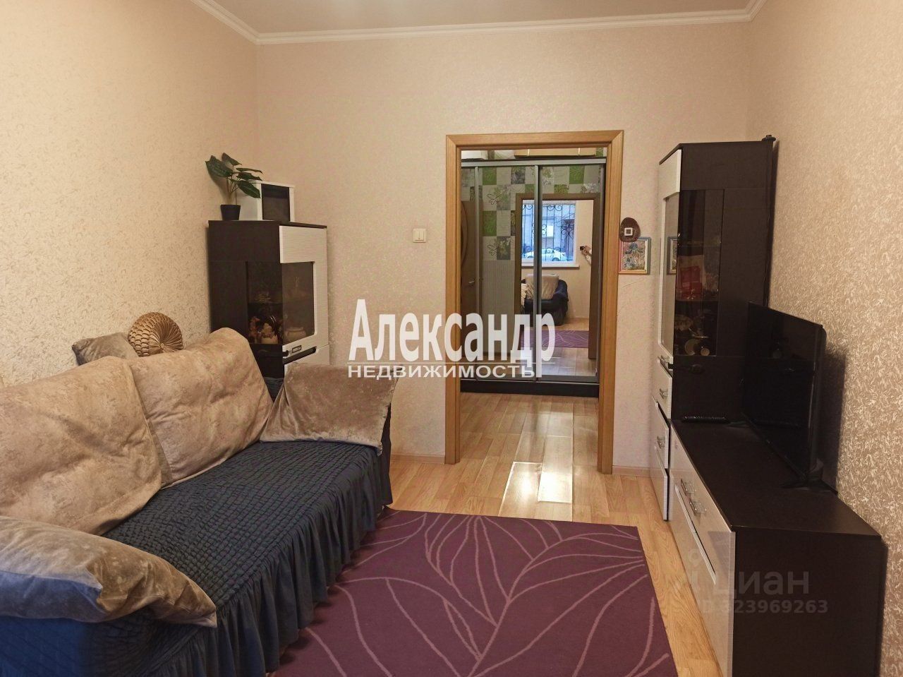 Продажа 3-комн квартиры на вторичном рынке улица Седова, 42К2